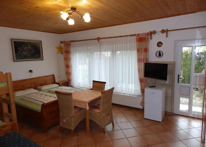 Gaesteparadies Kleinkötz